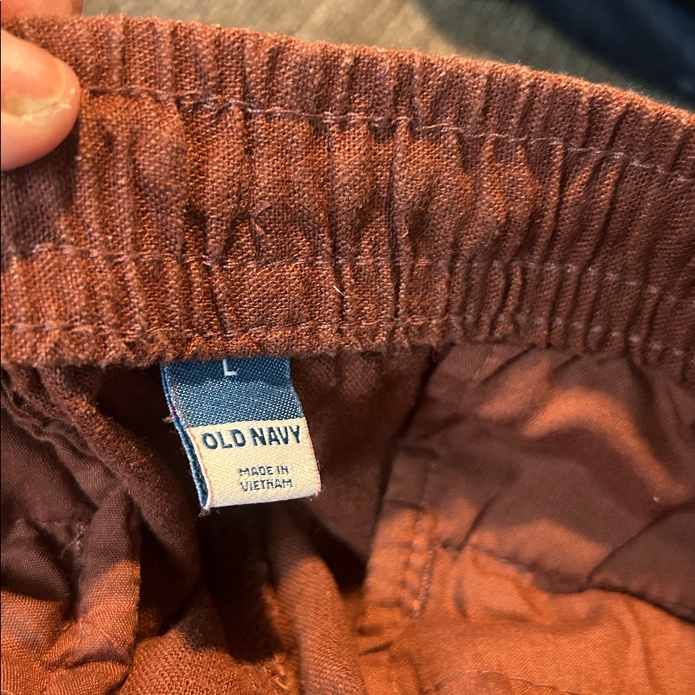 Old Navy Casual Pants - Picture 9 of 9